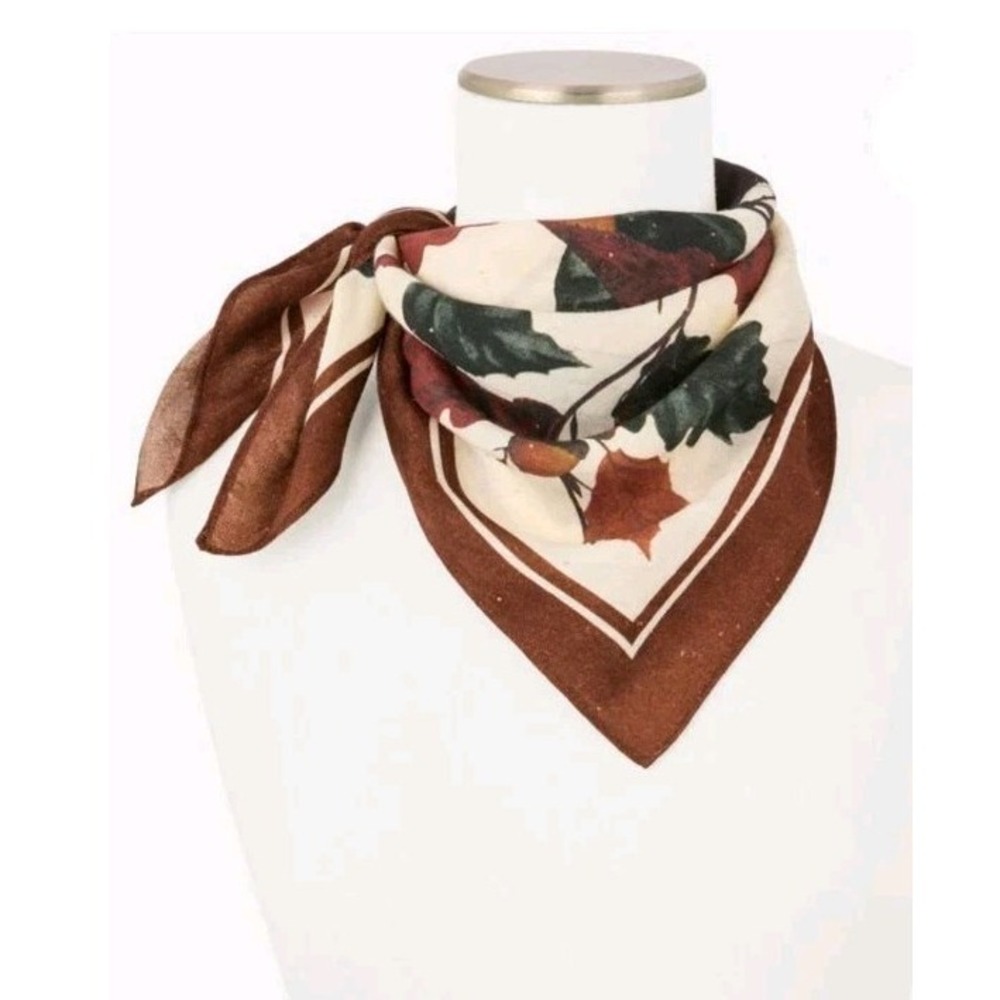 NWT Talbot Acorns & Leaves Wool Square Scarf Dark Walnut